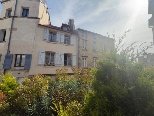 À vendre – Maison de charme sur les remparts de Pontoise — photo du bien