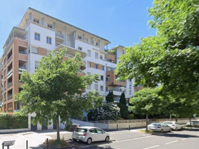 7 DENIERS / RUE BARDOU PARKING SECURISE — photo du bien
