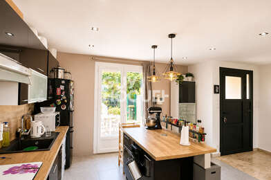 Appartement 3 pièces 272800 €