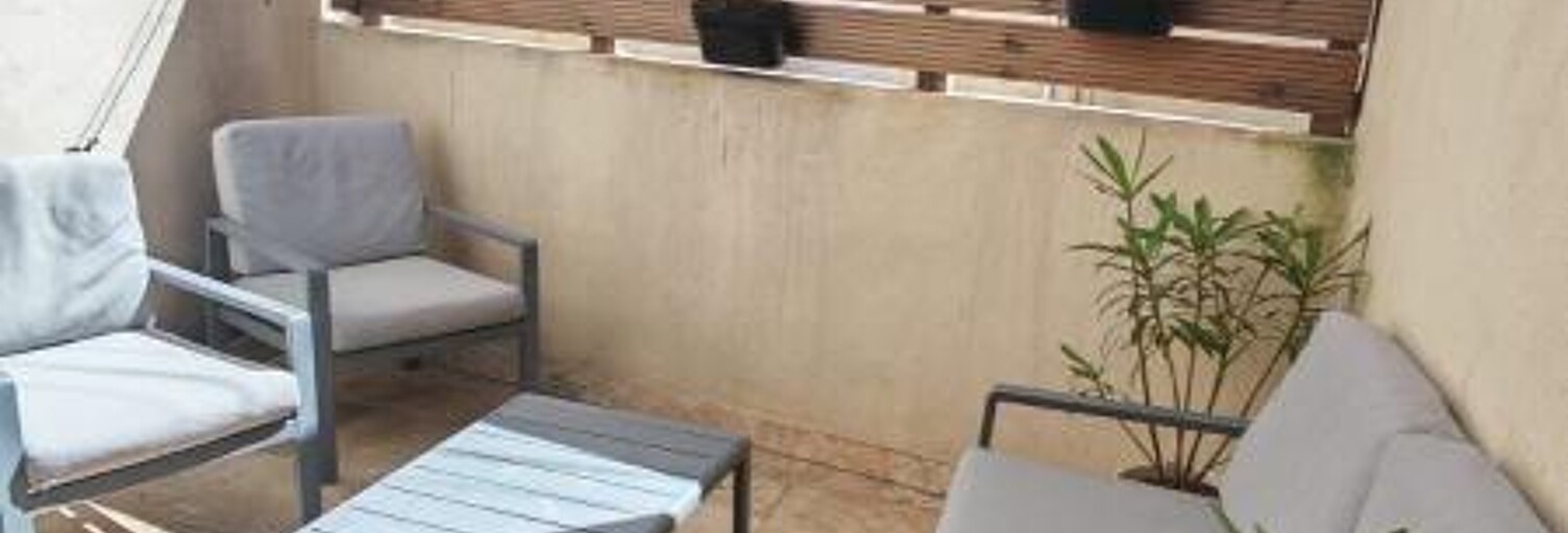 Maison 4 Pièces 104 m² à louer à Roquemaure (30150)