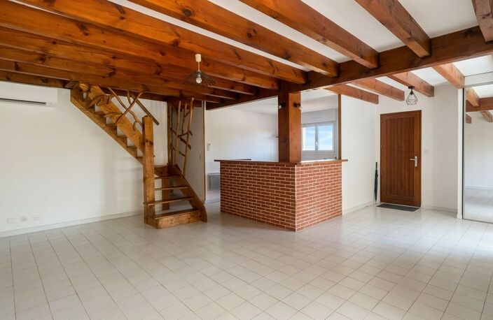 OEYRELUY - Maison familiale de 93 m² – 3 chambres – Terrain 650 m² avec Véranda et Garage — photo 3