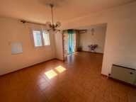A VENDRE LA SEYNE SUR MER 83500 APPARTEMENT 3 PIECES 2 CHAMBRES DERNIER ETAGE ASCENSEUR CAVE ET PARKING PRIVATIF — photo 3