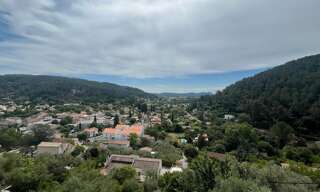 Maison 4 Pièces 155 m² à louer à Solliès-Toucas (83210)