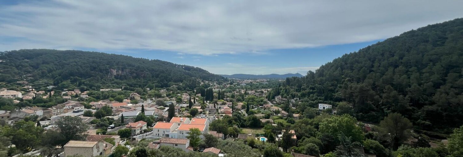 Maison 4 Pièces 155 m² à louer à Solliès-Toucas (83210)