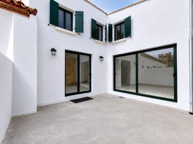 Maison Entièrement Rénovée avec Cour Privative — photo du bien