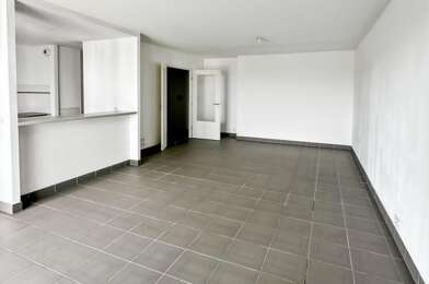 Appartement 3 pièces 737 €