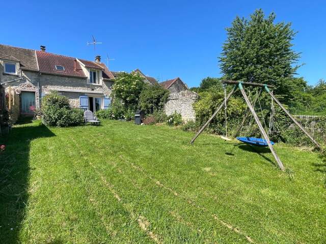 Maison familiale coup de cœur en pierres du Vexin, sur les hauteurs de Magny, 3 chambres, grand jardin et vue dégagée — photo du bien