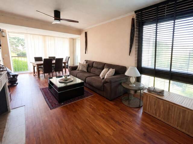 Appartement Fontenay Le Fleury 5 pièce(s) 98 m2 — photo du bien