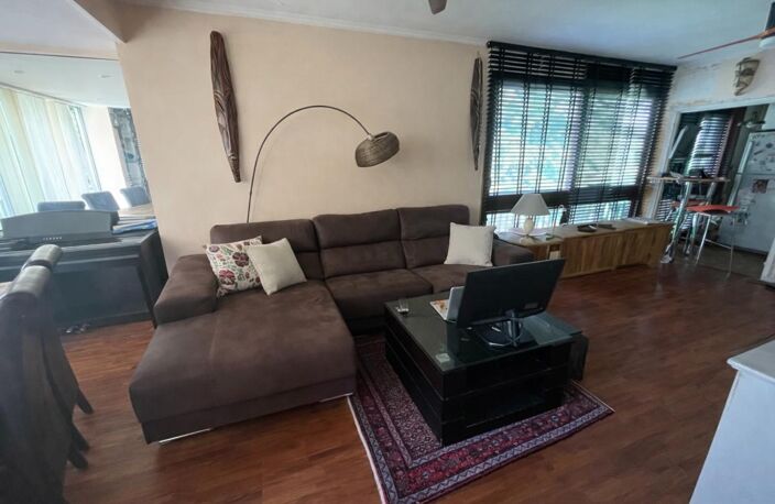 Appartement Fontenay Le Fleury 5 pièce(s) 98 m2 — photo 2
