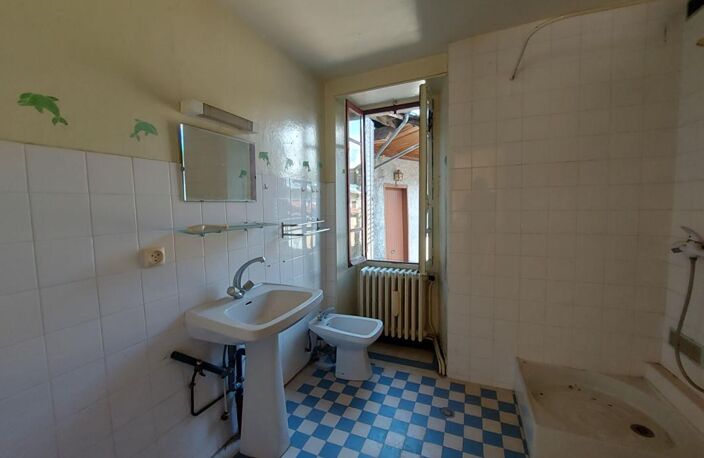 Maison de village 6P 147 m2 CHAMOUX-SUR-GELON (73390) — photo 4