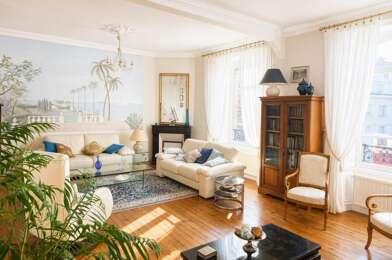 Appartement 7 pièces 670800 €