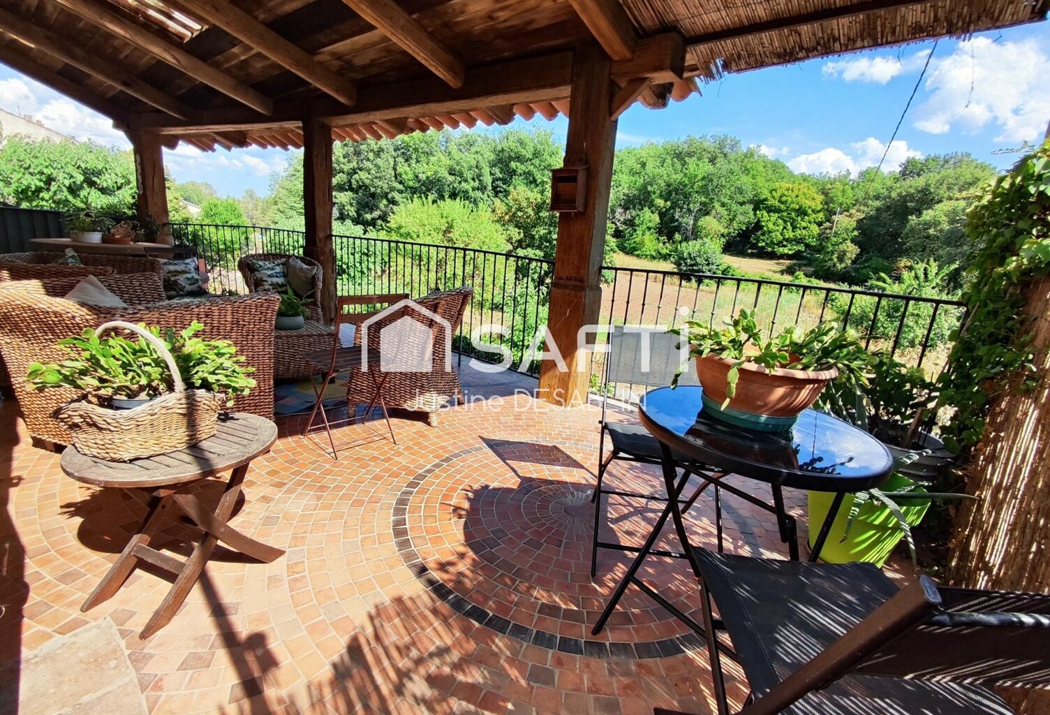 Maison au charme pittoresque — photo 1