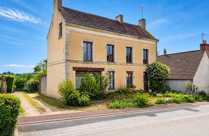 ANCIENNE AUBERGE À RÉNOVER - CONTILLY - ENVIRON 185 m² - FORT POTENTIEL HABITATION OU PROJET PROFESSIONNEL — photo 2