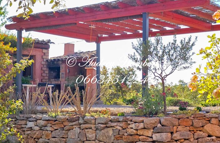 ST JULIEN, Proche GREOUX, VILLA de 135 m² aux belles prestations, édifiée sur 2HA8 de terrain avec vue et spa — photo 2