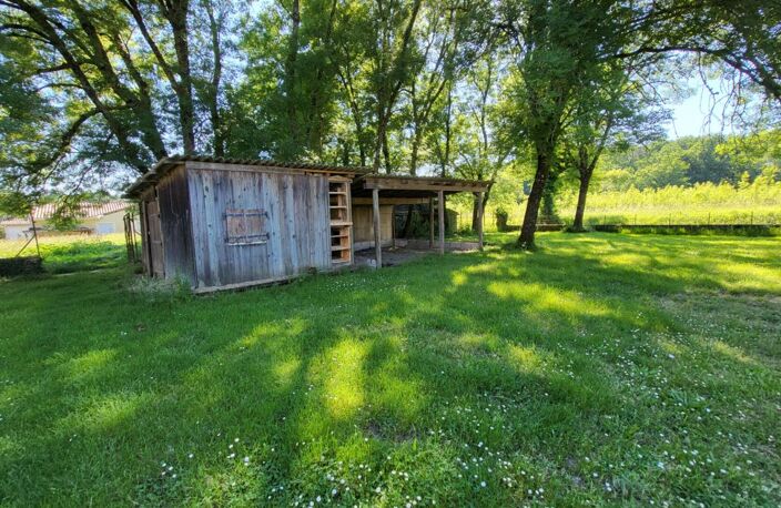 241300 Maison Bosset 5 pièces de plain pied 103 m2 à rénover sur parcelle de 2237 m² — photo 5