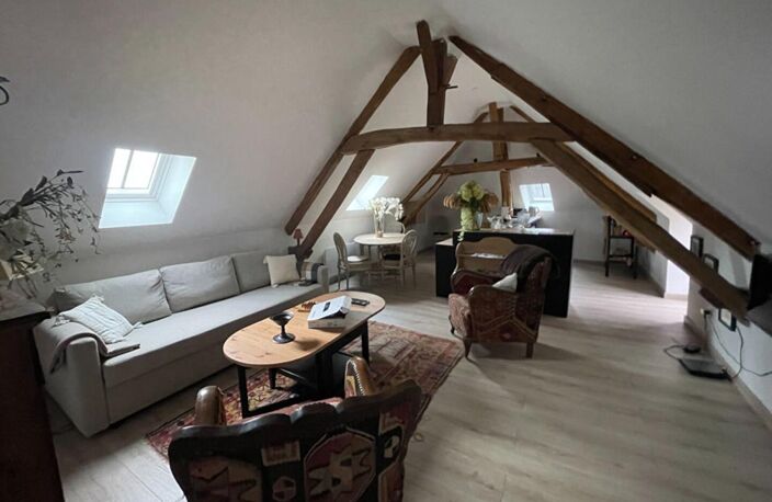 Bellême centre - Immeuble de rapport  avec commerce et appartements meublés - Rentabilité et potentiel d'évolution — photo 3