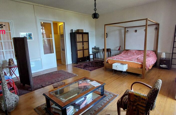 Maison  de caractère  de 185 m²  au coeur du Mas d'Agenais - volumes rares, 2 suites parentaless et garage — photo 5