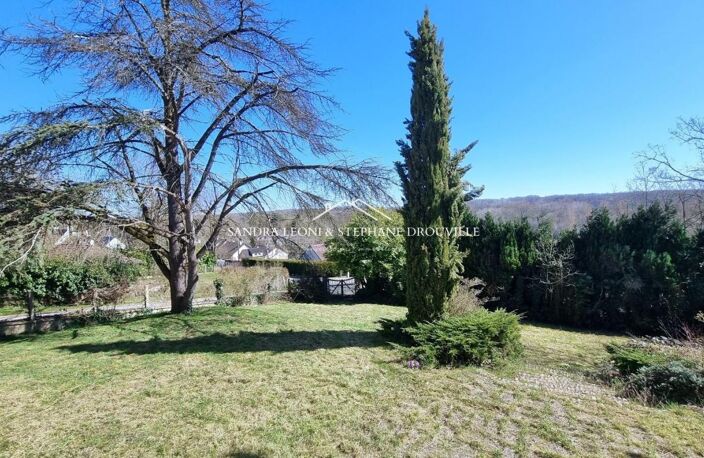 SAINT-PREST - CHARTRES CHARMANTE DEMEURE en Pierre de 144 m², 3 CHAMBRES. TERRAIN DIVISIBLE ET CONSTRUCTIBLE — photo 4