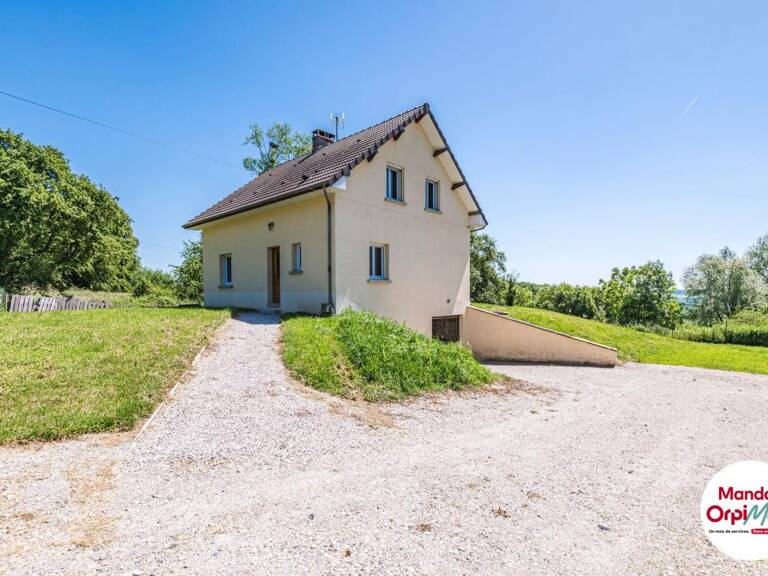 Maison avec sous sol, jardin, terrasse et 4 chambres — photo 1