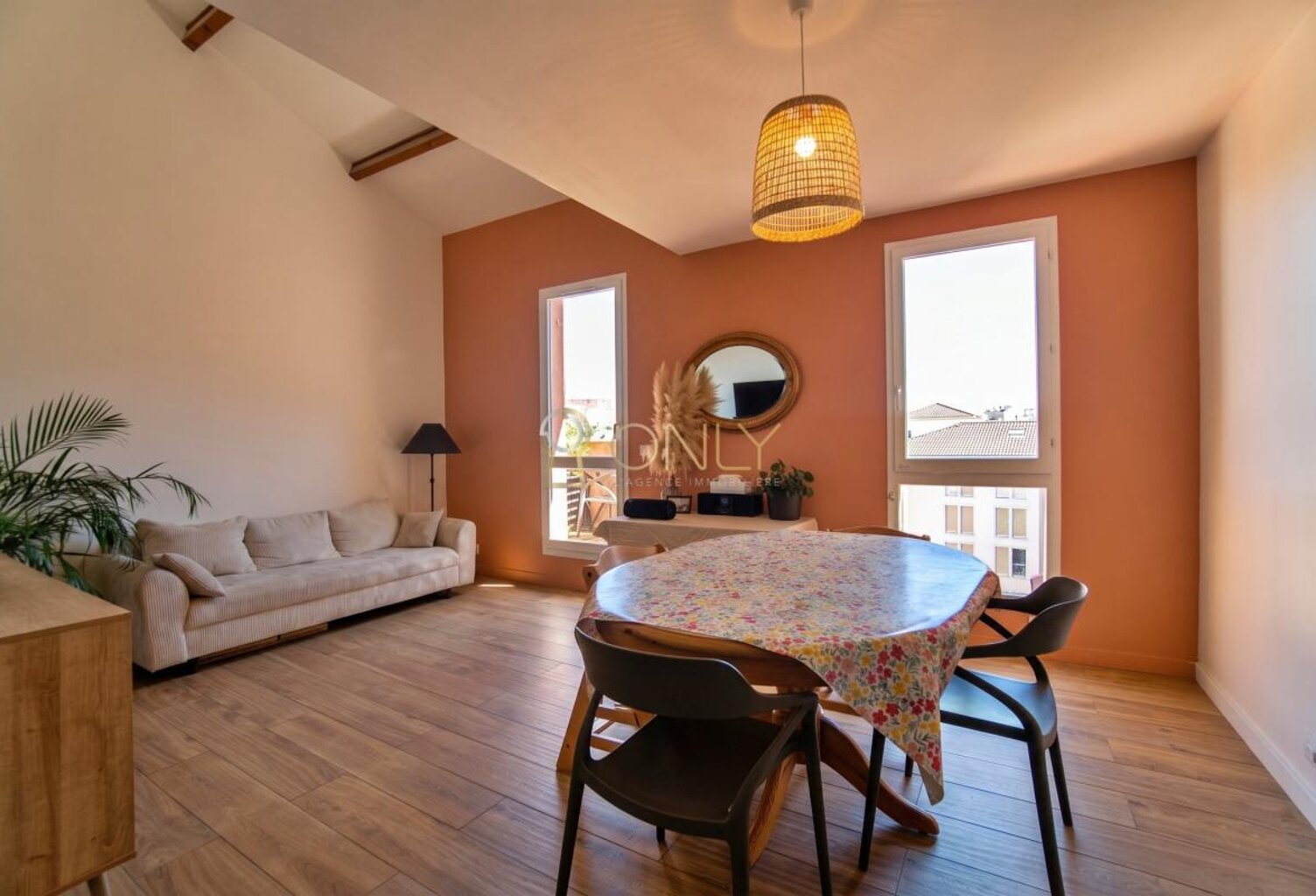 Villefranche - T4 - Garage — photo 1