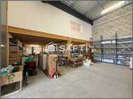 Entrepôt de 560 m2- 350 m2 + 210 m2 de surface entièrement aménagée. — photo 3