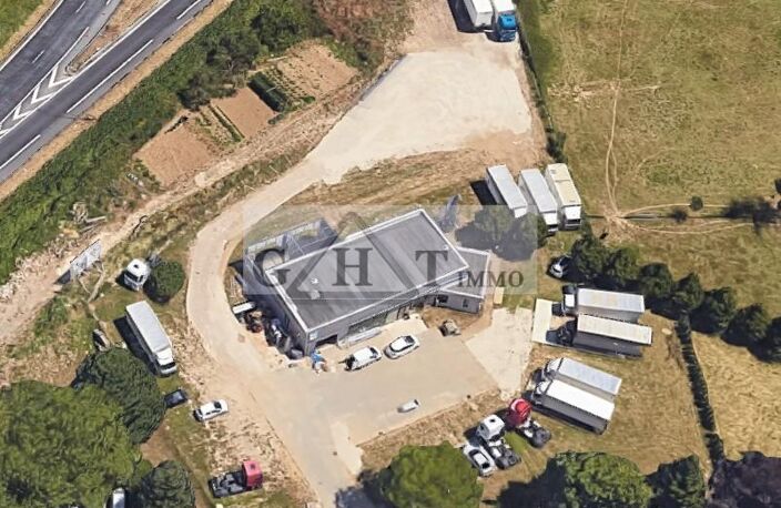 300 M² ENTREPOT TERRAIN SUR 3700 M² DE PARCELLE — photo 5