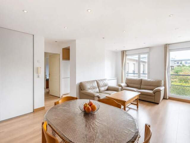 Appartement de 5 pièces de 76 m² à Conflans — photo du bien