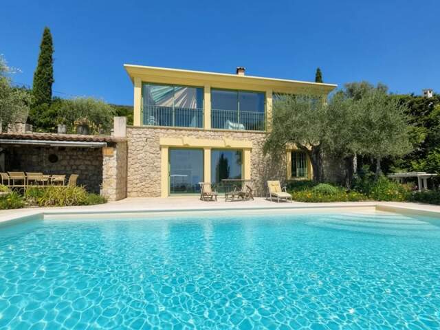 Villa avec piscine, vue sur collines, mer et lac + maison d'amis — photo du bien