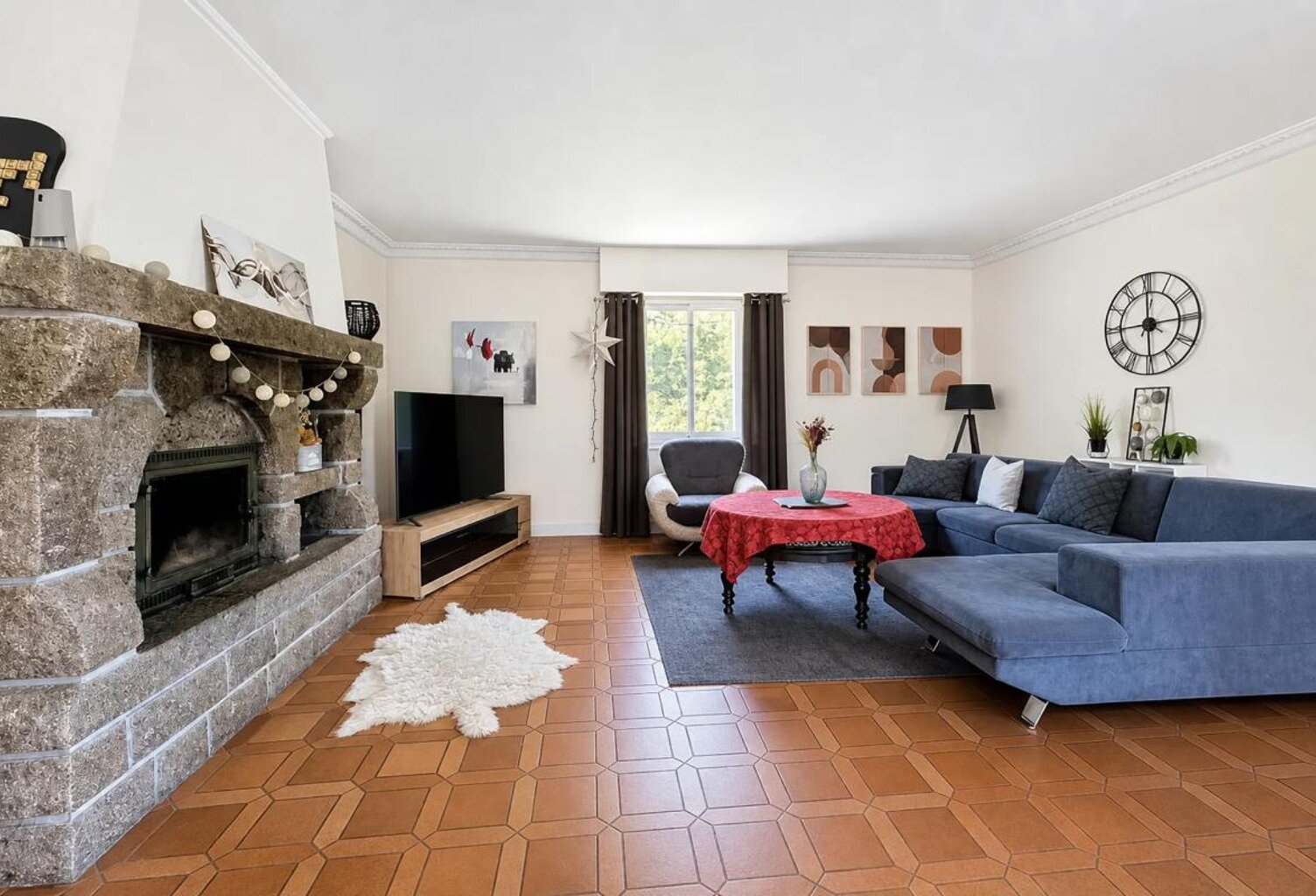 Maison de 8 pièces de 258 m² à Château-Gontier — photo 1