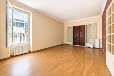 Appartement 6 pièces 235000 €