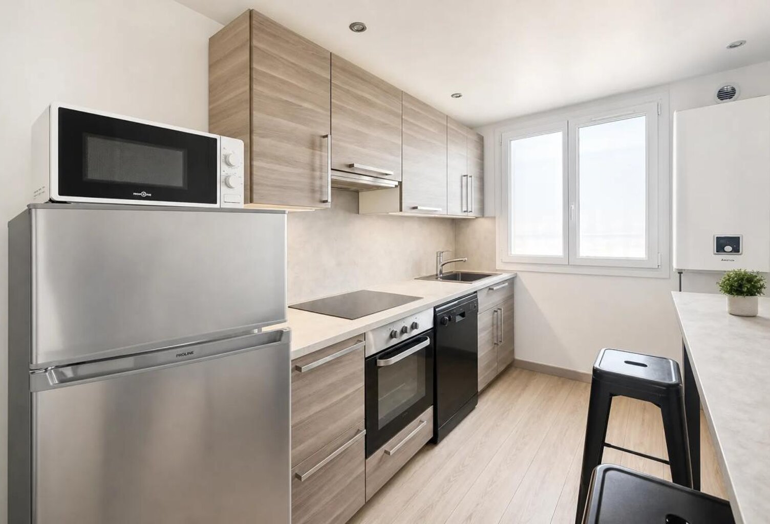 Appartement de 3 pièces de 47 m² situé à Marseille — photo 1