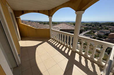 Appartement 4 pièces 984 €
