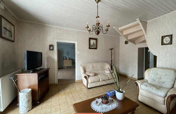 Maison en pierre avec vue sur la campagne — photo 4