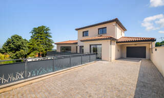 Maison 5 Pièces 234 m² à vendre à Simandres (69360)