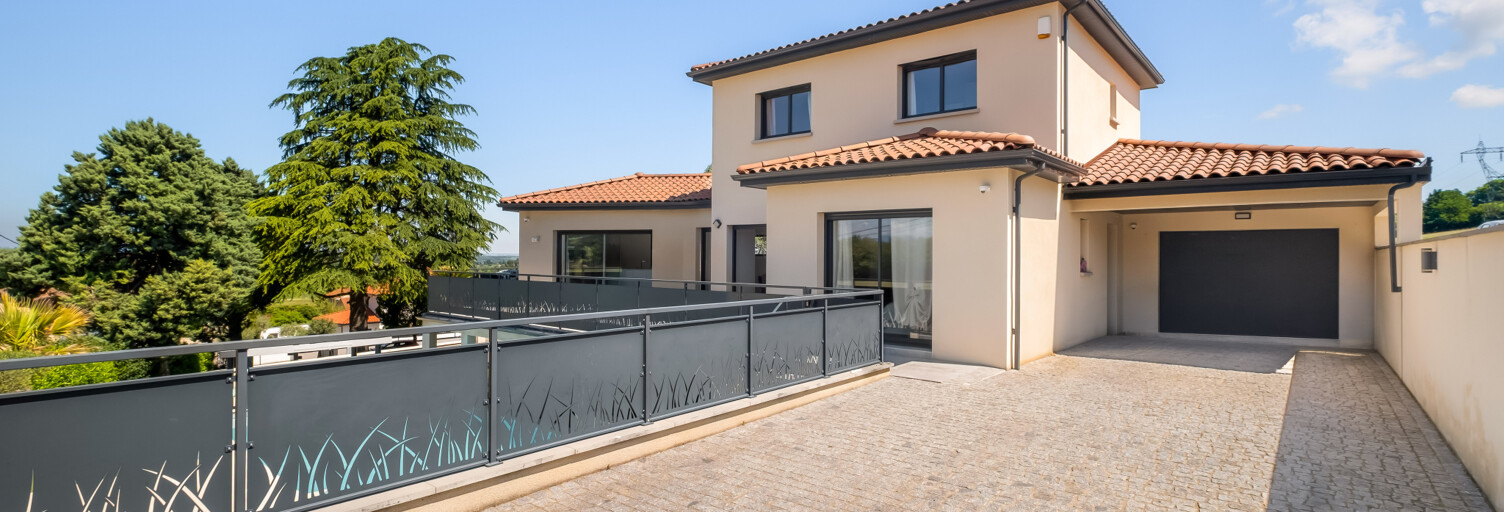 Maison 5 Pièces 234 m² à vendre à Simandres (69360)