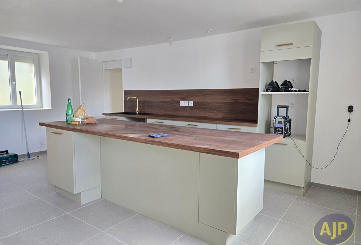 GUEGON Bourg : Maison entièrement rénovée — photo 1