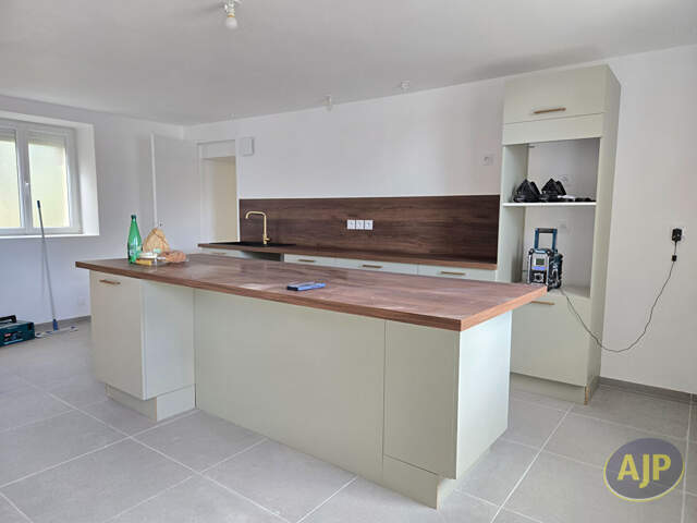 GUEGON Bourg : Maison entièrement rénovée — photo du bien