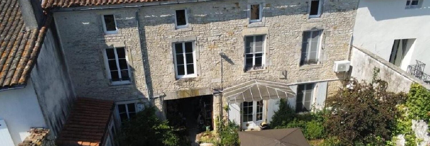 Maison 7 Pièces 224 m² à vendre à Aigre (16140)