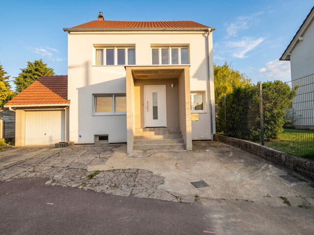 Maison individuelle rénovée avec grand terrain dans un envir — photo du bien