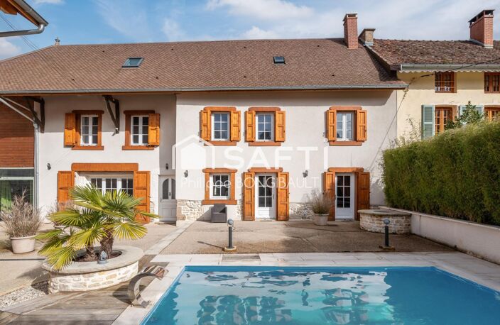 Maison rénovée haut de gamme avec piscine chauffée — photo 2