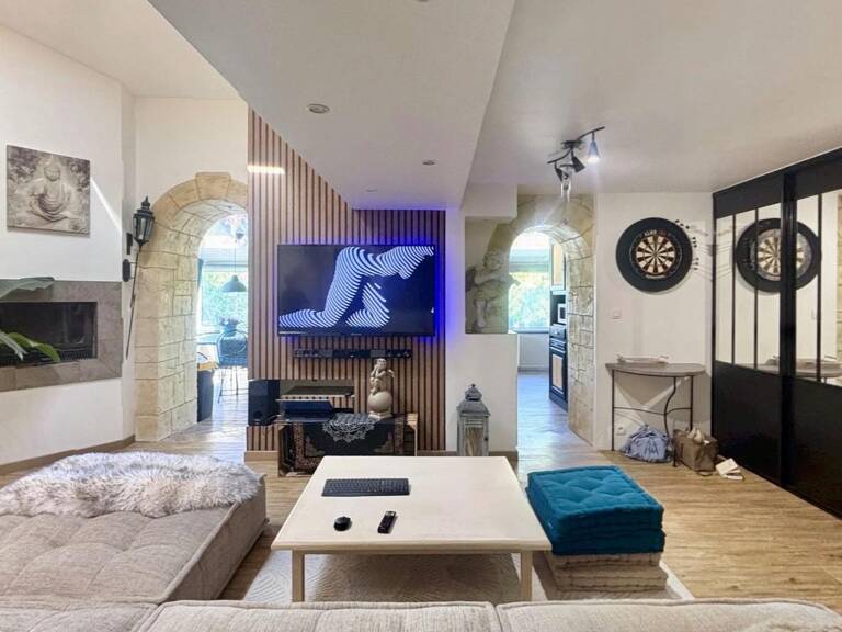 Immeuble en mono propriété de 3 appartements avec extérieur :spécial investisseurs — photo 1