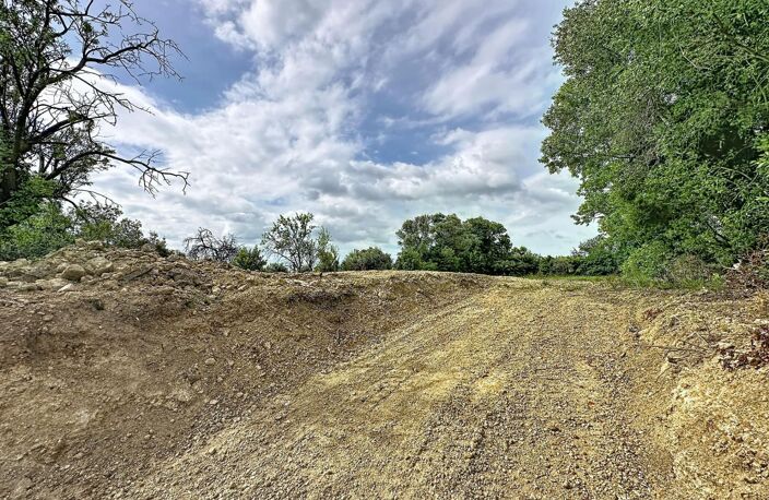 Un superbe terrain plat avec vue dominante, dans un environnement privilégié à seulement 20 minutes de Béziers. — photo 3