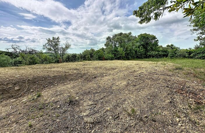 Un superbe terrain plat avec vue dominante, dans un environnement privilégié à seulement 20 minutes de Béziers. — photo 4