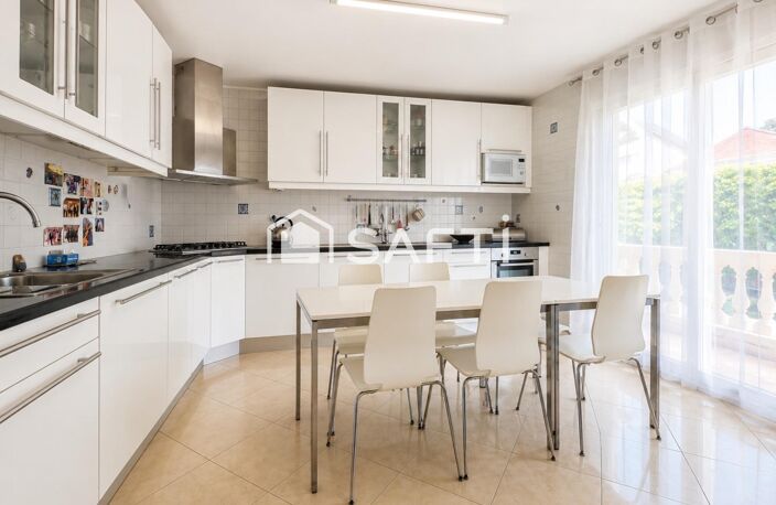 Grande maison familiale avec sous-sol aménagé — photo 5