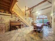 Maison en pierre rénovée avec charme et authenticité — photo 2