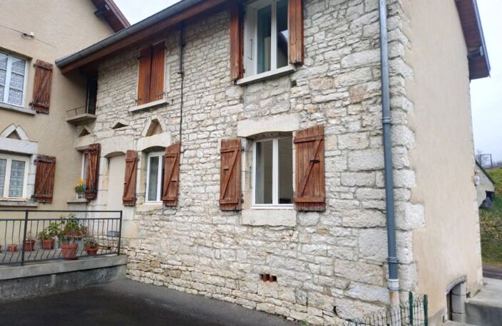 jolie maison en pierre à 10 min de ARBOIS ET SALINS LES BAINS JURA — photo 2