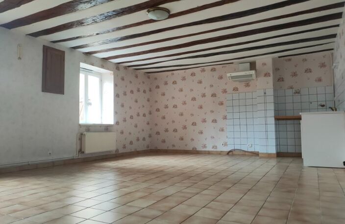 jolie maison en pierre à 10 min de ARBOIS ET SALINS LES BAINS JURA — photo 4