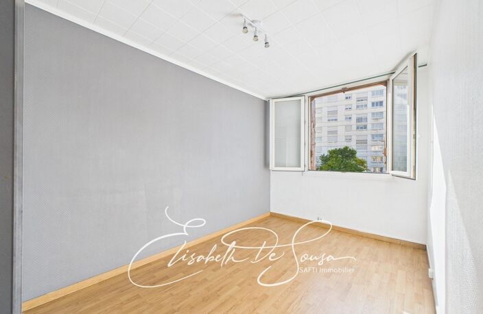 Appartement lumineux en dernier étage — photo 2