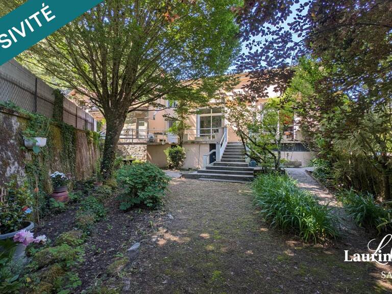Maison 9 pièces de 216m² avec sous-sol intégral — photo 1
