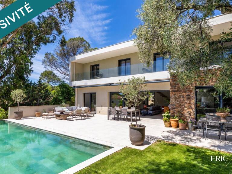 Belle villa d'architecte dans un domaine privé — photo 1